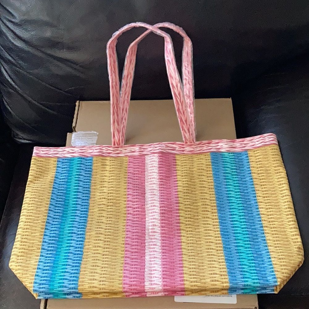 Estee Lauder Tote Bag - Picture 2 of 4